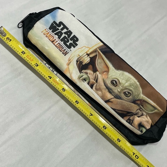Disney The Mandelorian Grogu Baby Yoda Pencil Pouch good condition - Picture 2 of 4